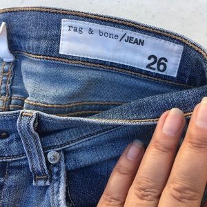 Woman’s rag & bone jeans